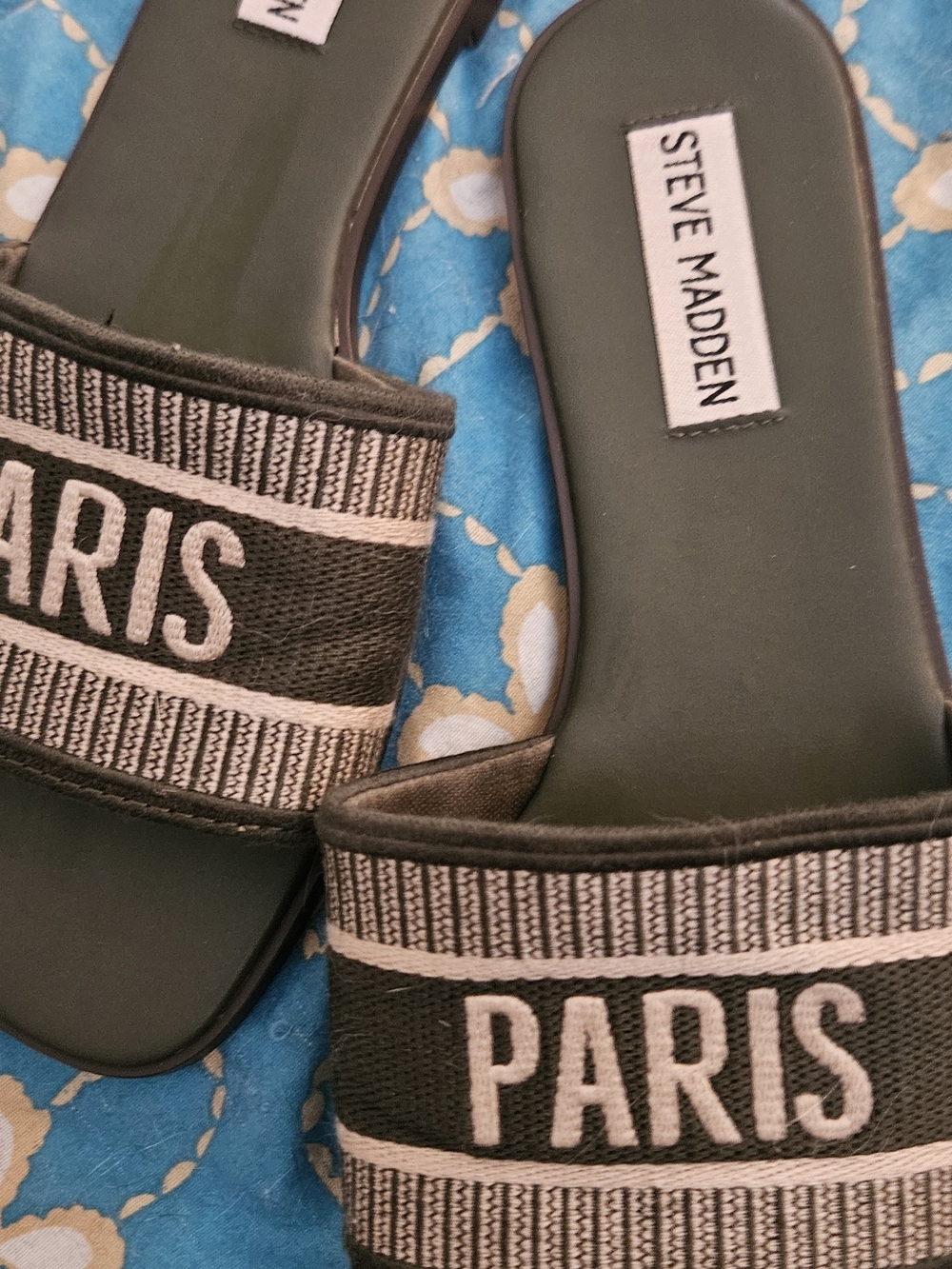 Steve Madden Knox 'Paris' Slide Sandals in Olive with Cream Trim